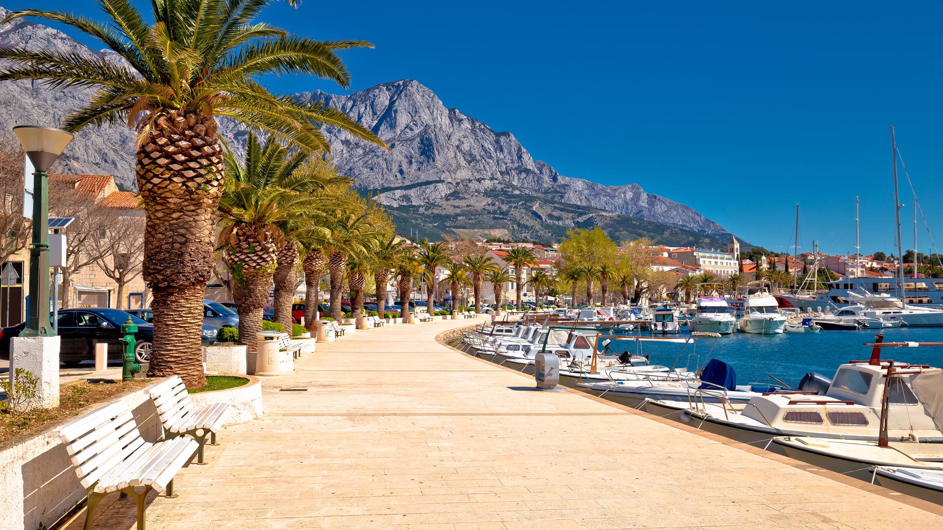 Wallpaper Split Airport - Baška Voda