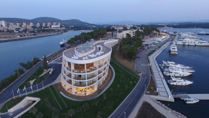 Split Airport - Marina Mandalina