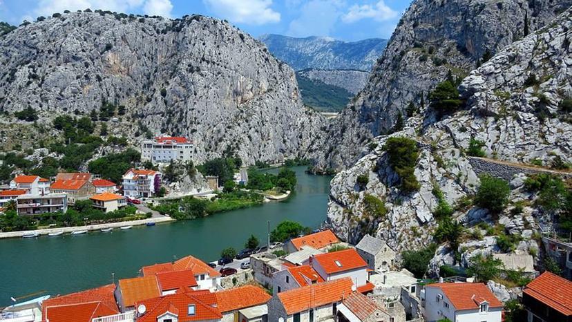 Split Airport - Omiš